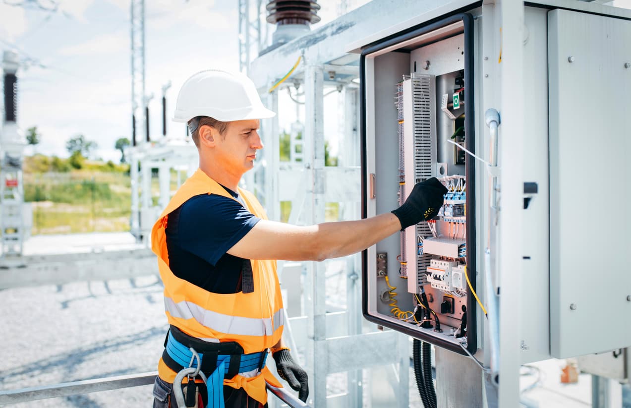 Prüfung elektrischer Anlagen: Schutz vor Stromausfällen und Gefahren