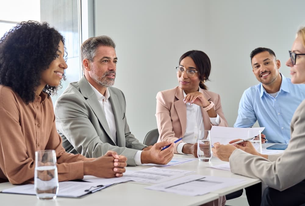 Headhunter begleiten Sie von der Suche bis zur Integration